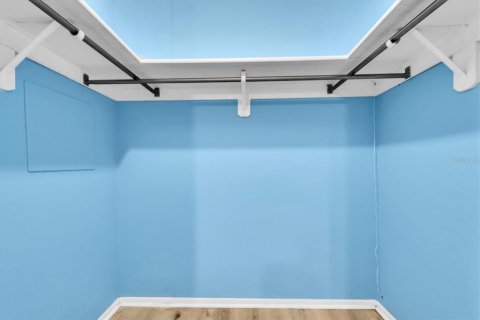 Купить виллу или дом в Семинол, Флорида 6 комнат, 173.54м2, № 2149749 - фото 17