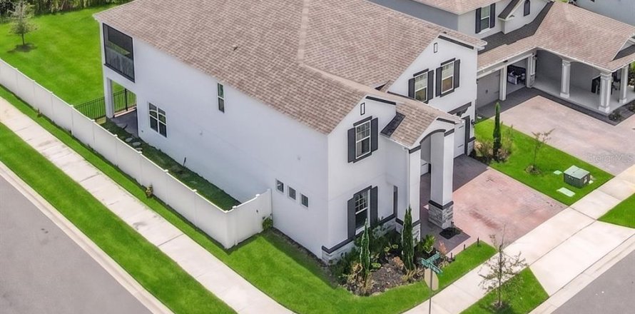 Villa ou maison à DeBary, Floride 5 chambres, 342.72 m2 № 2284018