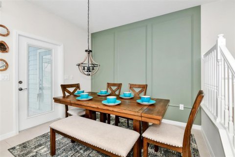 Townhouse in Davenport, Florida 5 bedrooms, 218.78 sq.m. № 2094393 - photo 9
