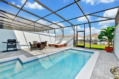 Townhouse in Davenport, Florida 5 bedrooms, 218.78 sq.m. № 2094393 - photo 2