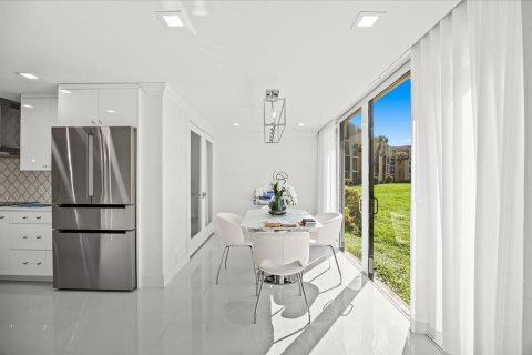 Copropriété à vendre à Palm Beach Gardens, Floride: 2 chambres, 131.18 m2 № 2397158 - photo 15