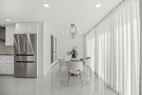 Copropriété à vendre à Palm Beach Gardens, Floride: 2 chambres, 131.18 m2 № 2397158 - photo 14