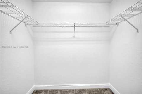 Villa ou maison à louer à Miramar, Floride: 5 chambres, 257.43 m2 № 1933446 - photo 29