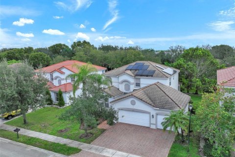 Villa ou maison à louer à Miramar, Floride: 5 chambres, 257.43 m2 № 1933446 - photo 4
