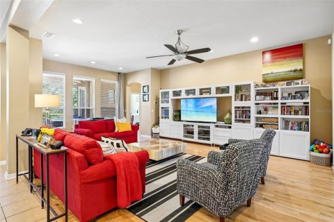 Villa ou maison à vendre à Land O' Lakes, Floride: 4 chambres, 259.66 m2 № 2413673 - photo 8