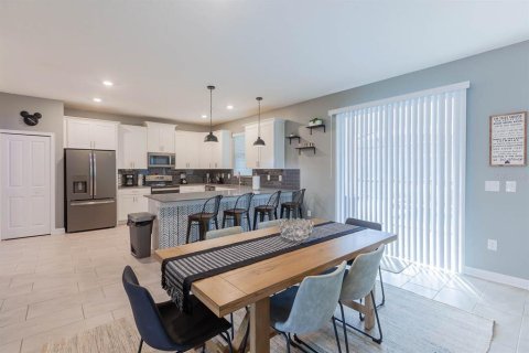 Villa ou maison à vendre à Kissimmee, Floride: 6 chambres, 349.31 m2 № 1805852 - photo 10