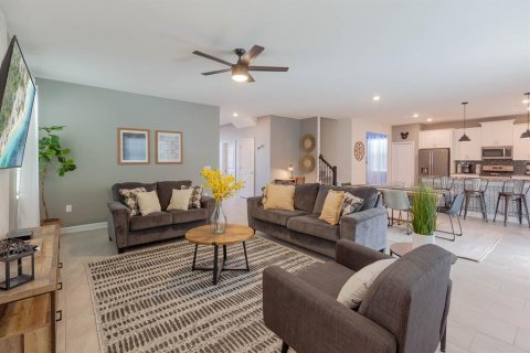 Villa ou maison à vendre à Kissimmee, Floride: 6 chambres, 349.31 m2 № 1805852 - photo 8