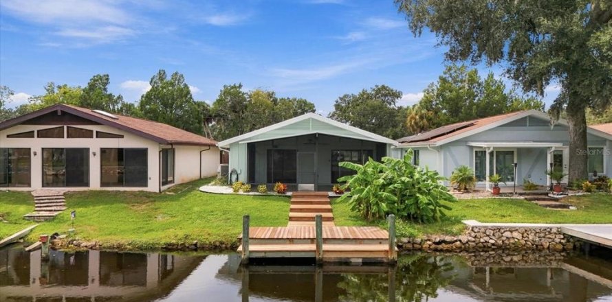 Villa ou maison à Homosassa, Floride 2 chambres, 112.32 m2 № 2386559