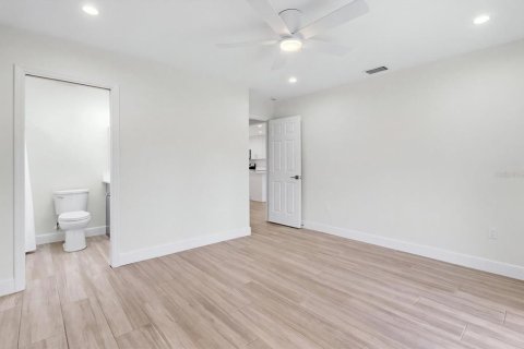 Villa ou maison à louer à Homosassa, Floride: 2 chambres, 112.32 m2 № 2386559 - photo 21