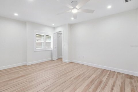 Villa ou maison à louer à Homosassa, Floride: 2 chambres, 112.32 m2 № 2386559 - photo 25