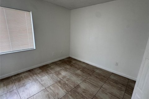 House in Orlando, Florida 2 bedrooms, 85.66 sq.m. № 2111723 - photo 6