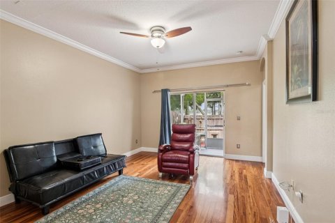 Touwnhouse à vendre à Tampa, Floride: 3 chambres, 148.36 m2 № 1904017 - photo 8
