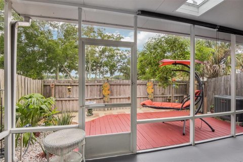 Touwnhouse à vendre à Tampa, Floride: 3 chambres, 148.36 m2 № 1904017 - photo 26