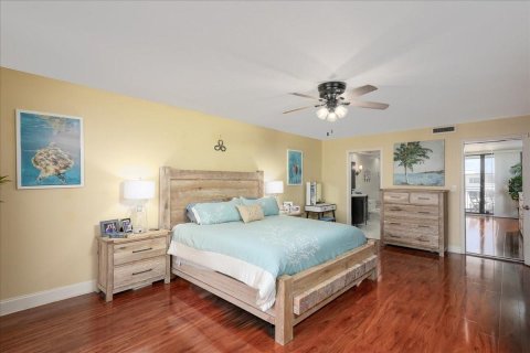 Condo in Hillsboro Beach, Florida, 2 bedrooms № 2082294 - photo 12