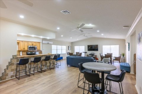 Condo in Hillsboro Beach, Florida, 2 bedrooms № 2082294 - photo 29