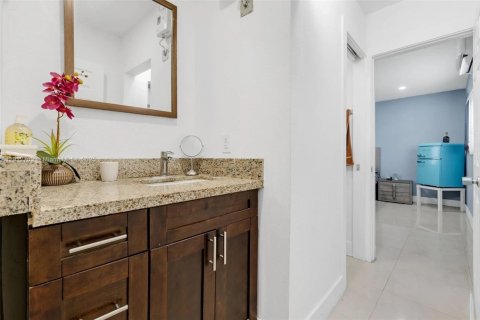 Casa en venta en Hollywood, Florida, 3 dormitorios, 150.5 m2 № 1969803 - foto 13