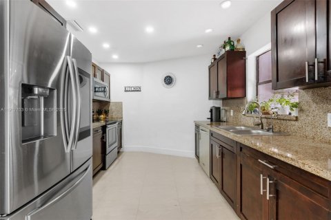 Casa en venta en Hollywood, Florida, 3 dormitorios, 150.5 m2 № 1969803 - foto 7