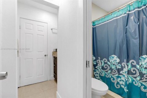 Casa en venta en Hollywood, Florida, 3 dormitorios, 150.5 m2 № 1969803 - foto 12