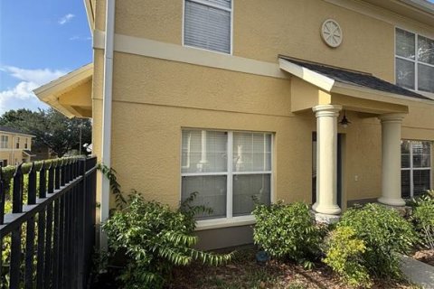 Touwnhouse à louer à Valrico, Floride: 3 chambres, 130.81 m2 № 2112434 - photo 2