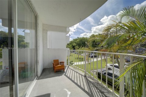 Condominio en venta en Miami, Florida, 2 dormitorios, 109.16 m2 № 2019875 - foto 12