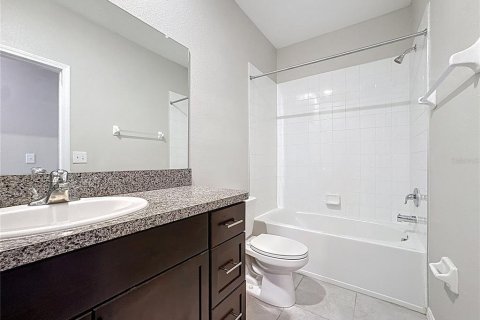 House in Wesley Chapel, Florida 3 bedrooms, 163.51 sq.m. № 1885848 - photo 18