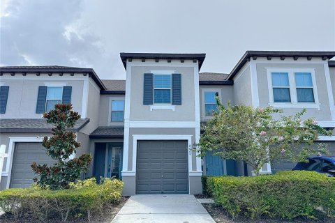 House in Wesley Chapel, Florida 3 bedrooms, 163.51 sq.m. № 1885848 - photo 1