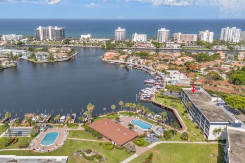 Condo in Delray Beach, Florida, 2 bedrooms № 2188345 - photo 24