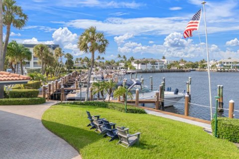 Condo in Delray Beach, Florida, 2 bedrooms № 2188345 - photo 20