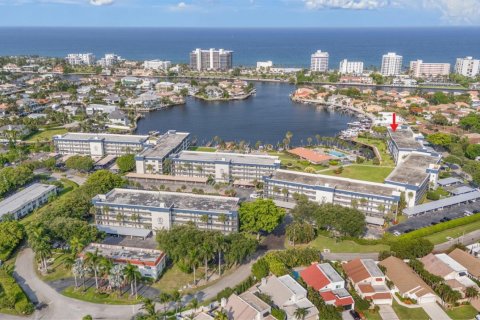 Condo in Delray Beach, Florida, 2 bedrooms № 2188345 - photo 25