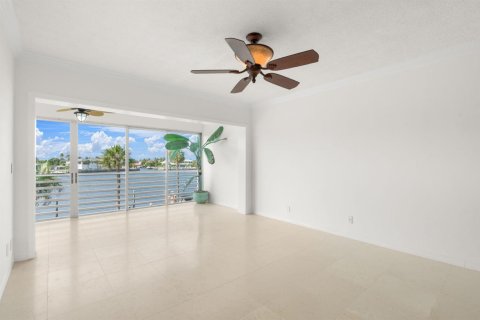 Condo in Delray Beach, Florida, 2 bedrooms № 2188345 - photo 5