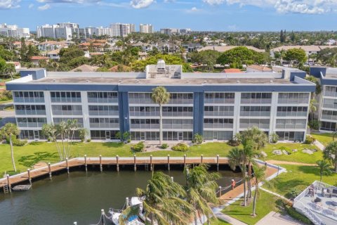 Condo in Delray Beach, Florida, 2 bedrooms № 2188345 - photo 18