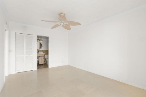Condo in Delray Beach, Florida, 2 bedrooms № 2188345 - photo 12