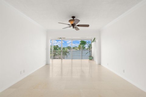 Condo in Delray Beach, Florida, 2 bedrooms № 2188345 - photo 6