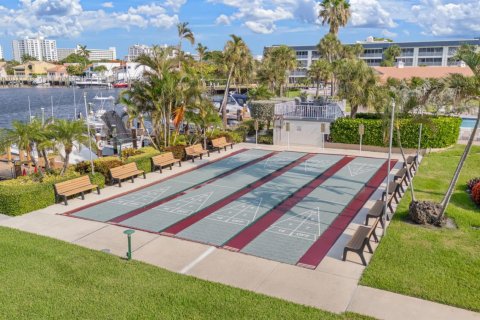 Condo in Delray Beach, Florida, 2 bedrooms № 2188345 - photo 26