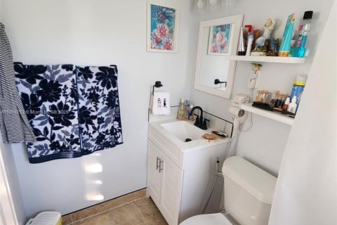 Купить виллу или дом в Форт Майерс, Флорида 3 спальни, 121.98м2, № 1982544 - фото 10