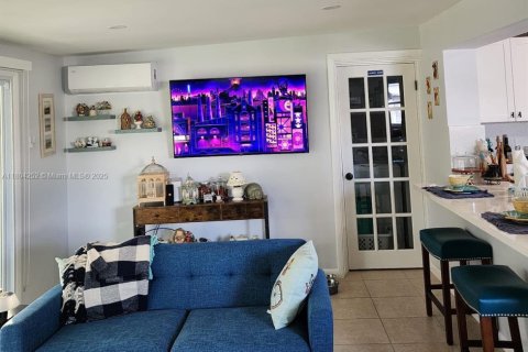 Купить виллу или дом в Форт Майерс, Флорида 3 спальни, 121.98м2, № 1982544 - фото 18