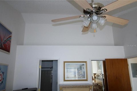Condo in Kissimmee, Florida, 3 bedrooms  № 1518100 - photo 10