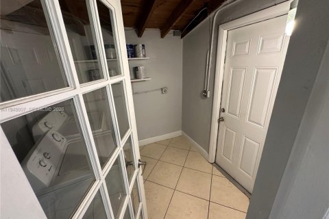 Снять в аренду виллу или дом в Майами, Флорида 3 спальни, 112.88м2, № 2005301 - фото 29