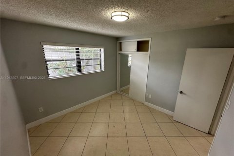 Снять в аренду виллу или дом в Майами, Флорида 3 спальни, 112.88м2, № 2005301 - фото 16