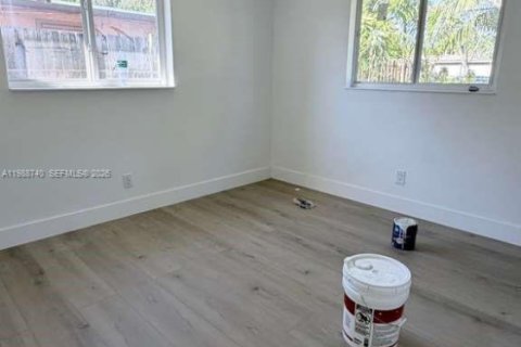 Villa ou maison à vendre à Fort Lauderdale, Floride: 3 chambres, 131.18 m2 № 2051621 - photo 12