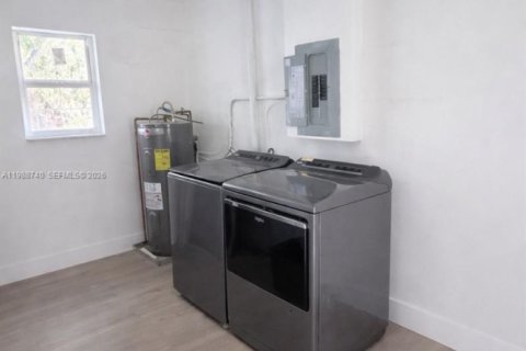 Villa ou maison à vendre à Fort Lauderdale, Floride: 3 chambres, 131.18 m2 № 2051621 - photo 15