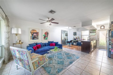 Propiedad comercial en venta en Wilton Manors, Florida, 162.21 m2 № 2084887 - foto 17