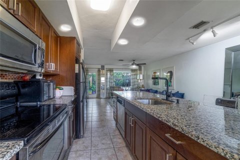 Propiedad comercial en venta en Wilton Manors, Florida, 162.21 m2 № 2084887 - foto 11