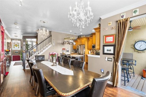 Touwnhouse à vendre à Tampa, Floride: 4 chambres, 235.97 m2 № 2099593 - photo 8