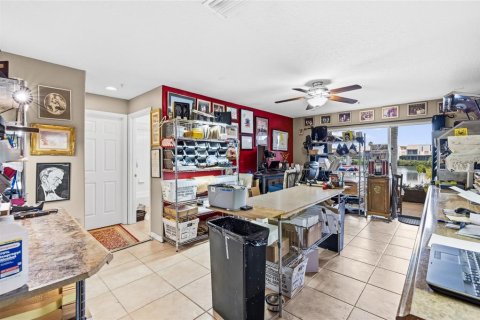 Touwnhouse à vendre à Tampa, Floride: 4 chambres, 235.97 m2 № 2099593 - photo 18