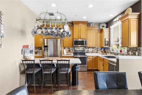 Touwnhouse à vendre à Tampa, Floride: 4 chambres, 235.97 m2 № 2099593 - photo 10