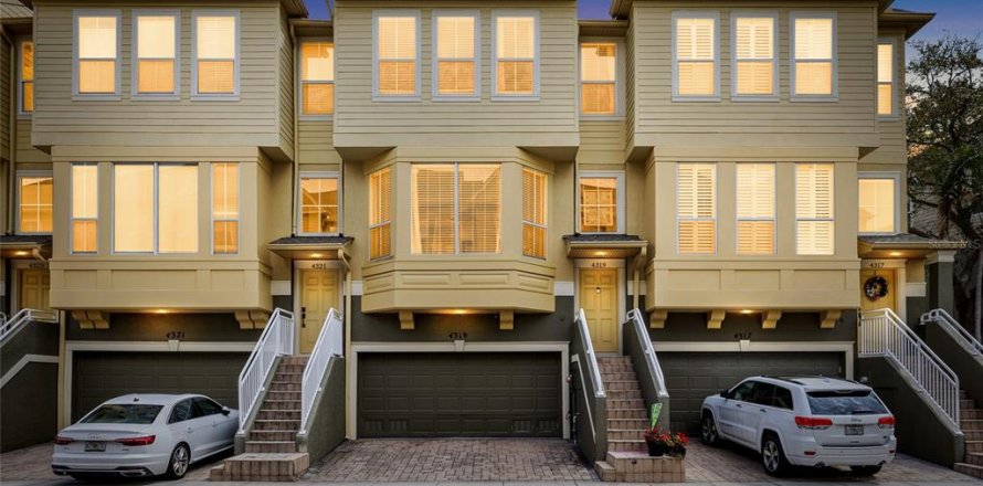 Touwnhouse à Tampa, Floride 4 chambres, 235.97 m2 № 2099593
