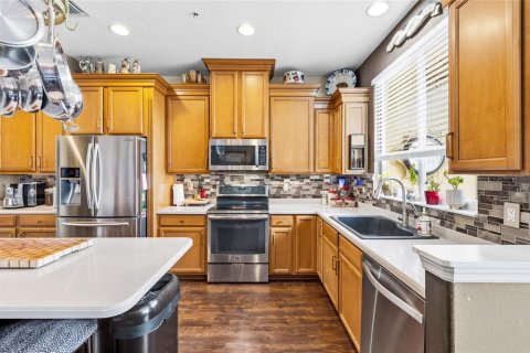 Touwnhouse à vendre à Tampa, Floride: 4 chambres, 235.97 m2 № 2099593 - photo 12