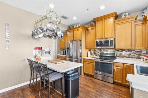 Touwnhouse à vendre à Tampa, Floride: 4 chambres, 235.97 m2 № 2099593 - photo 11