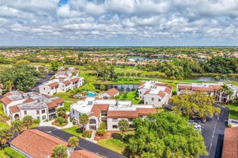 Condo in Venice, Florida, 2 bedrooms  № 2114821 - photo 2